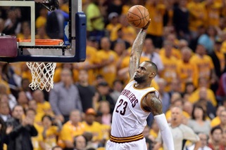 Nba, Cleveland domina in campo e in lavagna