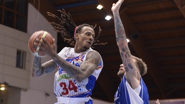 Basket A2, Tortona beffata, ora è 0-2