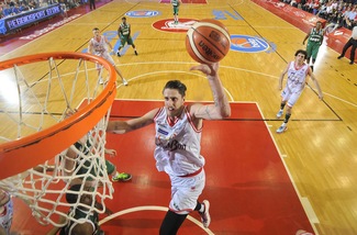 Basket Serie A, Reggio Emilia vola con Polonara