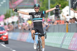 Ciclismo, Giro d'Italia: impresa di Nieve, vince la 13ª tappa