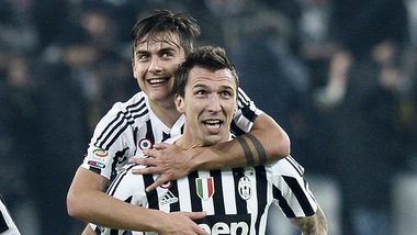 Juve: Dybala e Mandzukic per il double