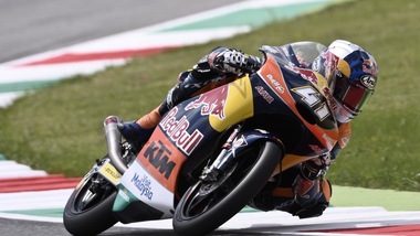 Moto3 Catalogna, Binder primo nelle qualifiche