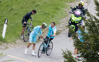 Giro d'Italia, Nibali: «Una giornata no». E ora si fa più dura