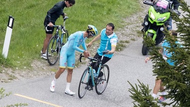 Giro d'Italia, Nibali: «Una giornata no». E ora si fa più dura