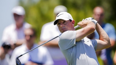 Golf, McIlroy vince nella sua Irlanda