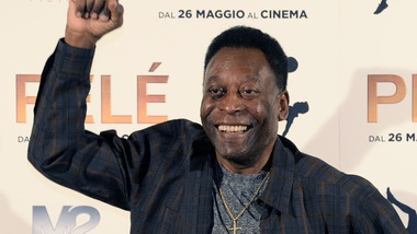 Da stasera la leggenda di Pelè sul grande schermo
