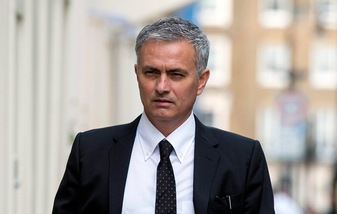 Calciomercato, dall'Inghilterra: Mourinho-Manchester United: c'è la firma