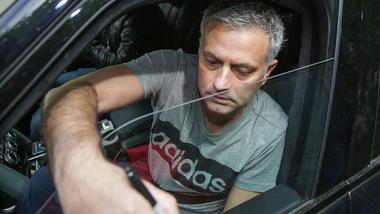 Premier: Mourinho allo United, si punta già sull'esonero