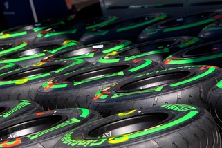 F1 Pirelli, Hembery: «Primo pit-stop dopo 15 giri»