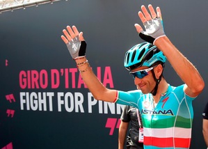 Ciclismo, immenso Nibali. Vince a Risoul e riapre il Giro