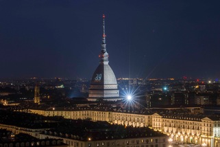 Come non si commemora l'Heysel: idioti a Torino assaltano un locale