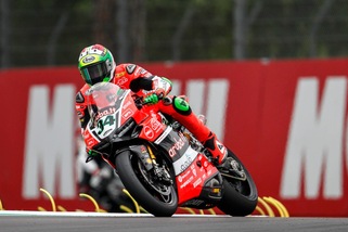Superbike Donington, Giugliano: «Gara bella e faticosa»