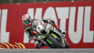 Superbike Donington, Rea: «Il cambio un problema, andrà meglio domani»