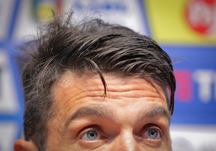 Italia, Buffon: nuovo look per gli Europei