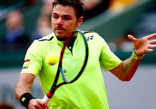 Tennis Roland Garros, Wawrinka a fatica. Begu che delusione