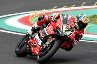 Superbike Donington, Davies: «Il podio va bene»