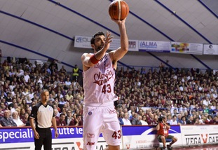 Basket Serie A, Milano è la prima finalista