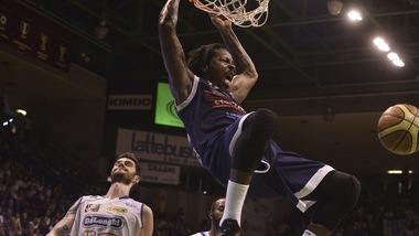 Basket A2, colpaccio a Treviso: Eternedile sull'1-0