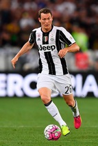 Calciomercato Juventus, dall'Inghilterra: «Conte vuole Lichtsteiner»