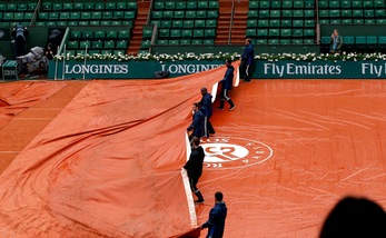 Roland Garros, ancora pioggia: match sospesi