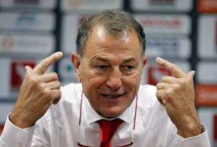 Calciomercato Lazio, duello Prandelli-Bielsa. Spunta anche De Biasi