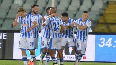 Pescara-Novara 4-2: per Oddo la Serie A è a un passo
