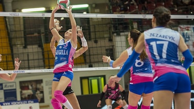 Dall'Igna, la regista della promozione, resta a Monza