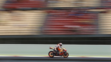MotoGp, Catalogna: Marquez avanti, Rossi insegue