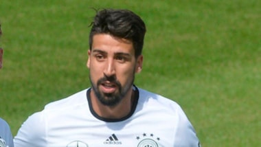 Juventus, guarda Khedira in ritiro con la Germania