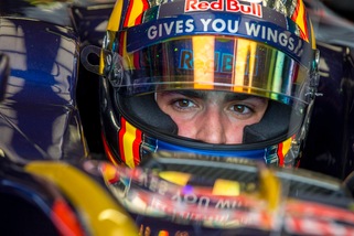 F1 Toro Rosso, Sainz: «Scaldare le gomme sarà una sfida»