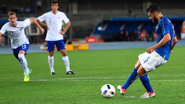 Italia-Finlandia 2-0: Candreva-De Rossi gol, Zaza il migliore
