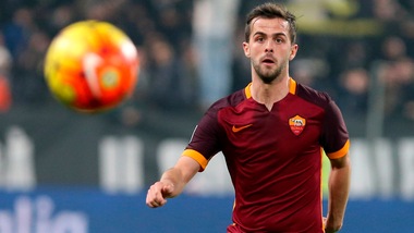 Calciomercato Juventus, Pjanic riflette in vacanza. E Marotta ha un piano