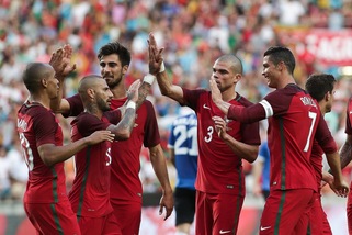 Euro 2016, Portogallo-Estonia 7-0: Cristiano Ronaldo e Quaresma danno spettacolo