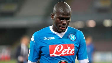 Calciomercato, Koulibaly rompe con il Napoli: «Rinnovo o vado via»