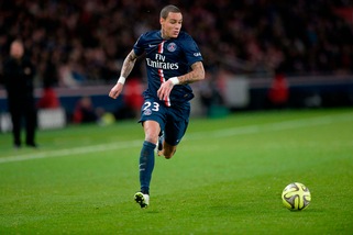 Calciomercato Roma, Sabatini tratta con Van der Wiel del Psg