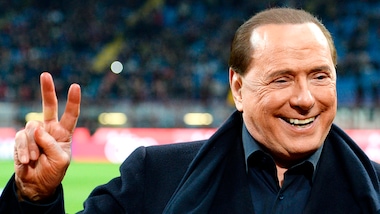 Milan, Berlusconi rassicura i tifosi: «Sono sereno, mi affido a Dio e ai medici»