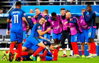 Euro 2016, Francia-Romania 2-1: urlo Payet all'ultimo minuto
