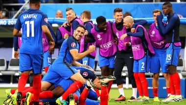 Euro 2016, Francia-Romania 2-1: urlo Payet all'ultimo minuto