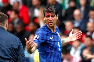 Turchia-Croazia, paura per Corluka: brutta ferita alla testa