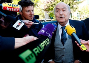 Blatter attacca l'Uefa: «Ho visto sorteggi truccati»