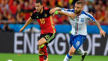 Calciomercato Roma, De Rossi: «Pjanic? Le bandiere sono poche...»