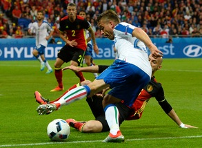 Euro 2016, la moviola di Belgio-Italia: su Giaccherini era rigore