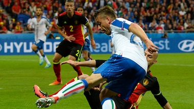 Euro 2016, la moviola di Belgio-Italia: su Giaccherini era rigore