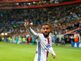 Ligue 1: Lione-Caen 2-0, Lacazette inarrestabile