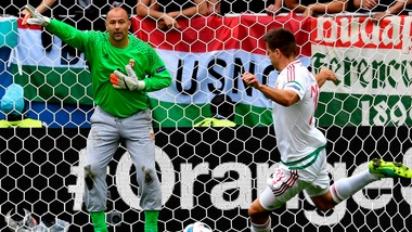 Euro 2016, Kiraly e il suo tutone da record! E' lui il più anziano di sempre