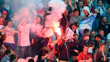 Euro 2016, ancora violenza: scontri a Lille tra russi e inglesi