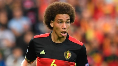 Contatto Witsel: la Juventus ci riprova