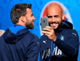Euro 2016, gli azzurri a Tolosa: Zaza si candida con un selfie