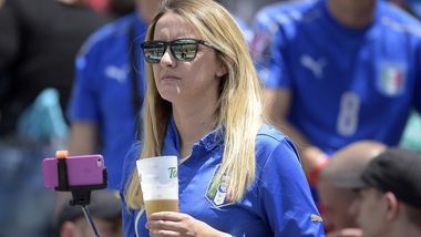 Euro 2016, Italia-Svezia: il tifo azzurro è uno spettacolo