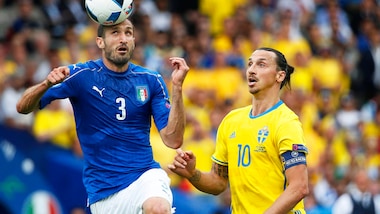 Euro 2016 Svezia, Ibrahimovic: «Chiellini? Tutto bene altrimenti sarebbe all'ospedale»